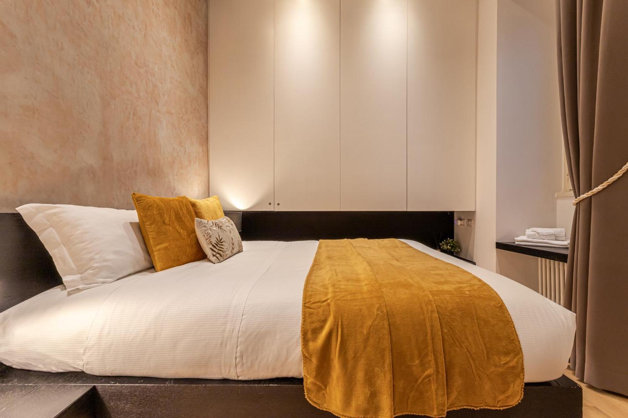 Private Apartment Colosseum Рим Экстерьер фото