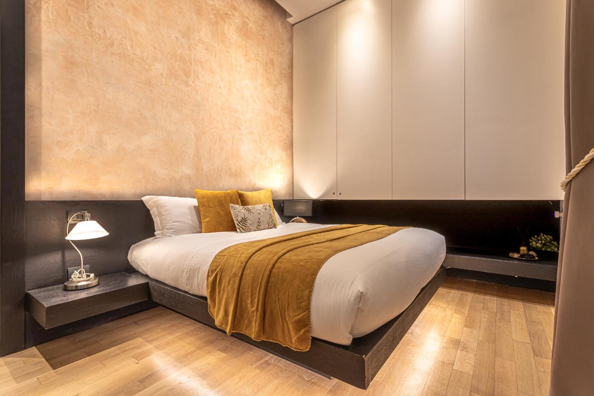 Private Apartment Colosseum Рим Экстерьер фото