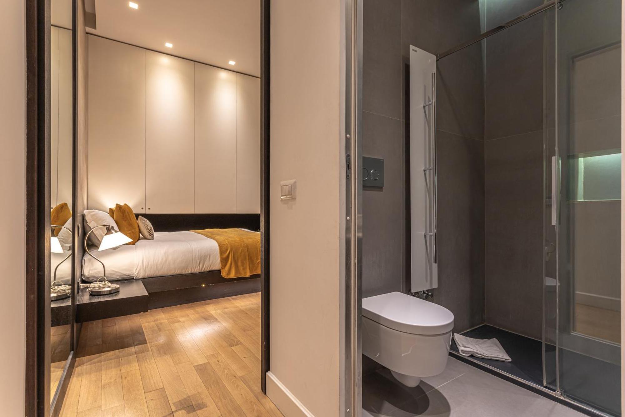 Private Apartment Colosseum Рим Экстерьер фото