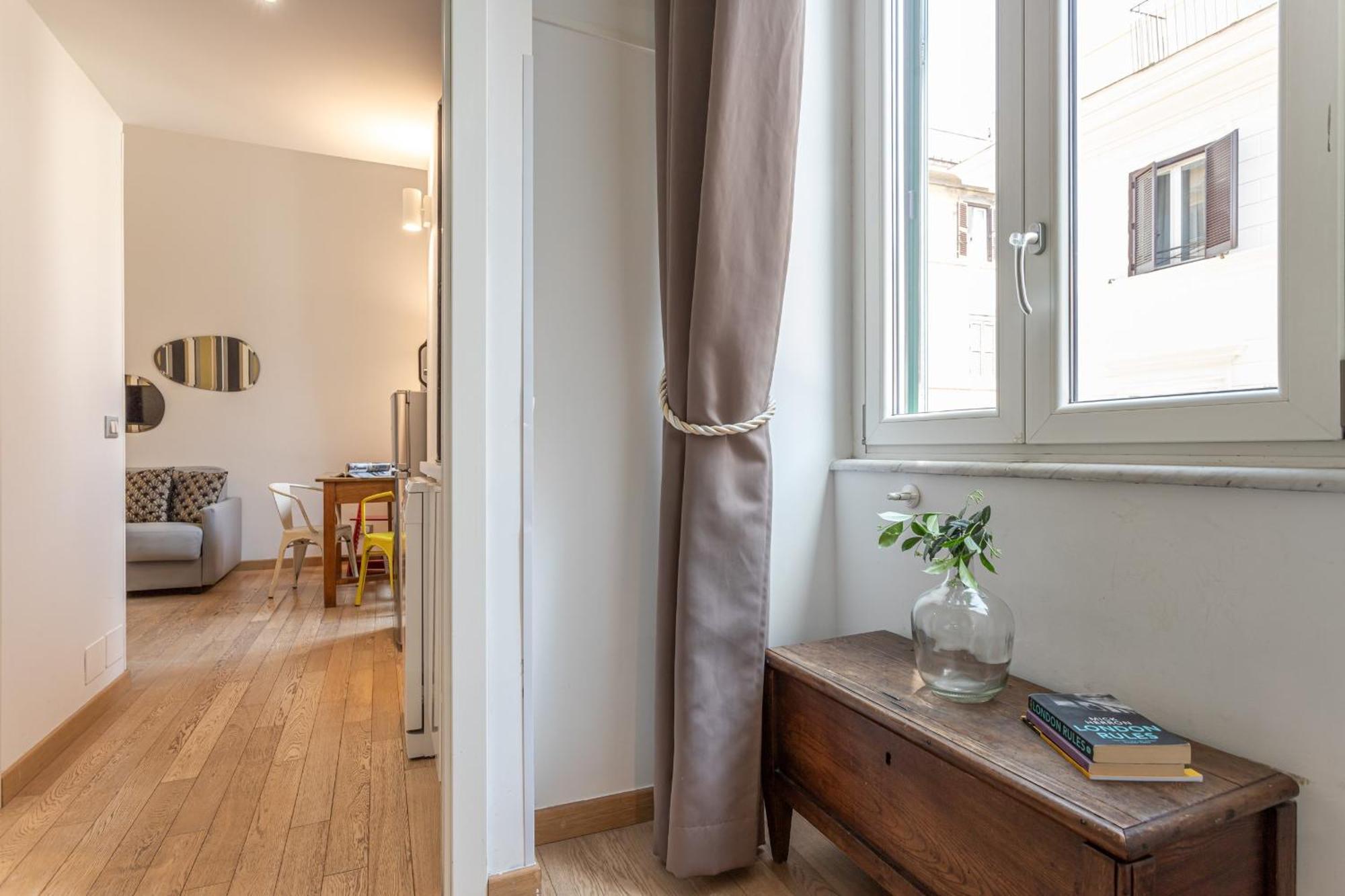 Private Apartment Colosseum Рим Экстерьер фото