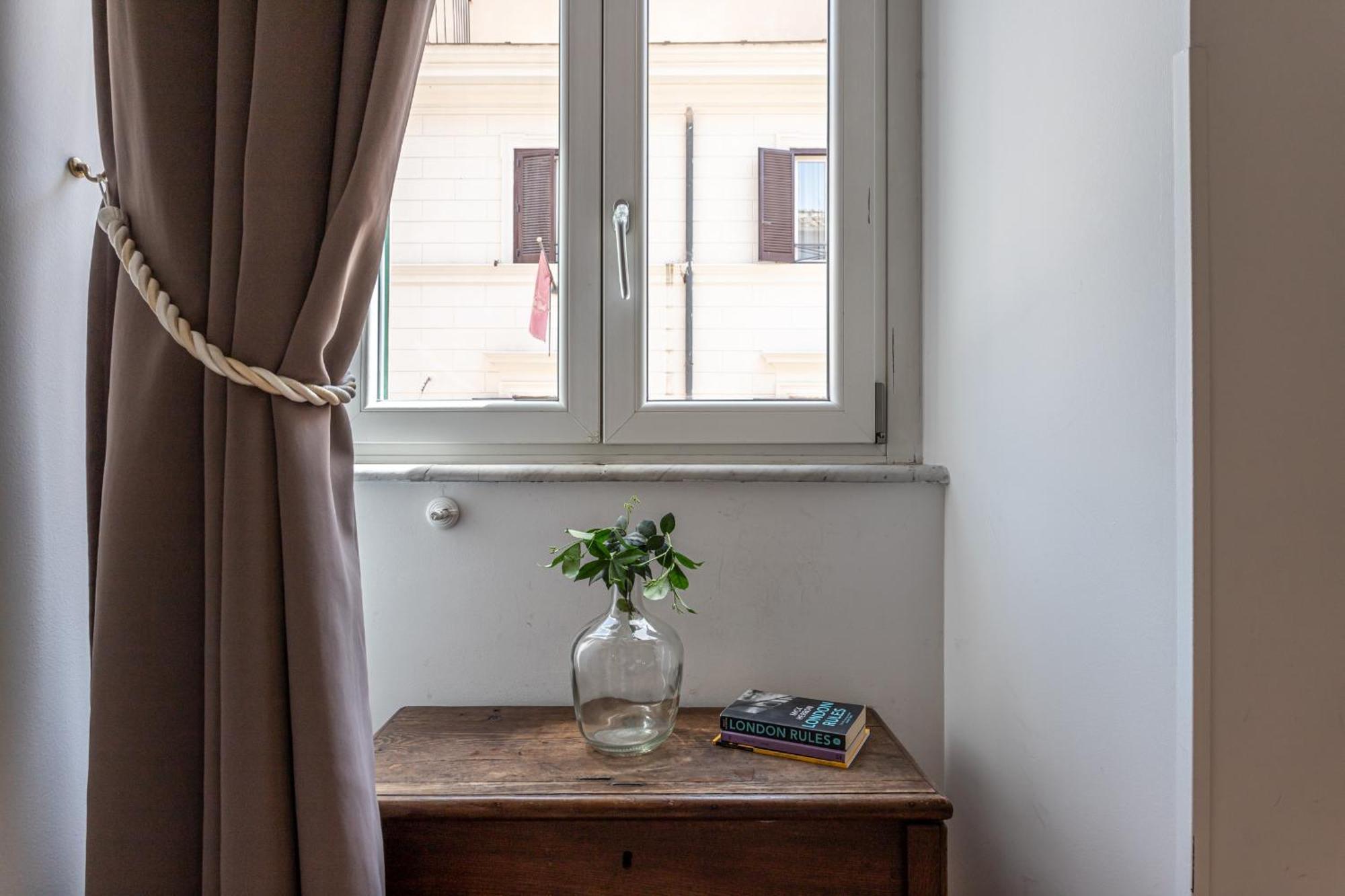 Private Apartment Colosseum Рим Экстерьер фото