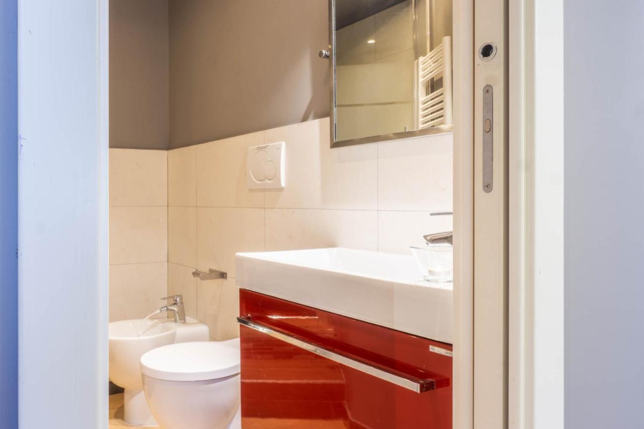 Private Apartment Colosseum Рим Экстерьер фото